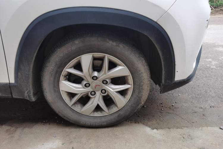 Used Wuling Hongguang S3 2018 1.5L Manual Comfort Model China V Standard Right Front Wheel Hub