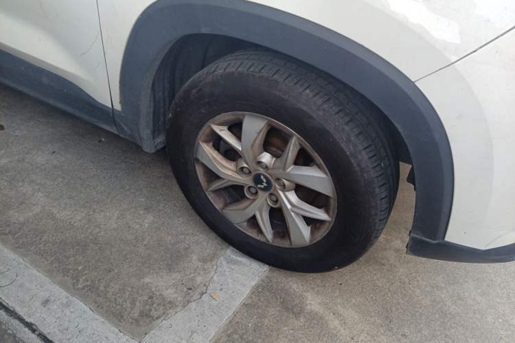 Used Wuling Hongguang S3 2018 1.5L Manual Comfort Model China V Standard Right Front Wheel Hub