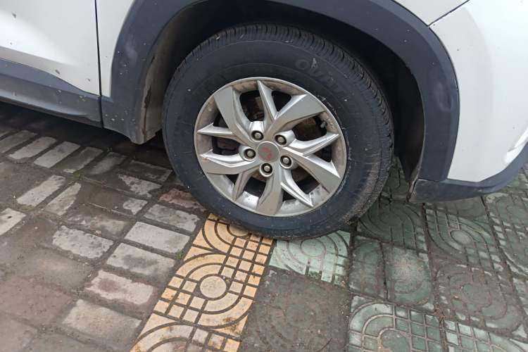 Used Wuling Hongguang S3 2018 1.5L Manual Luxury Model China V Standard Right Front Wheel Hub