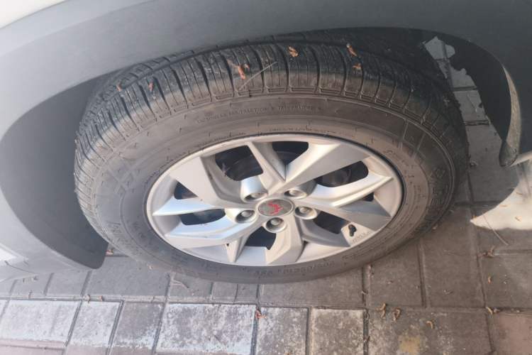 Used Wuling Hongguang S3 2018 1.5L Manual Luxury Model China V Standard Right Front Wheel Hub