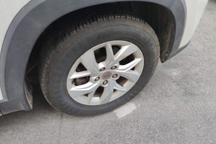 Used Wuling Hongguang S3 2018 1.5L Manual Luxury Model China V Standard Right Front Wheel Hub