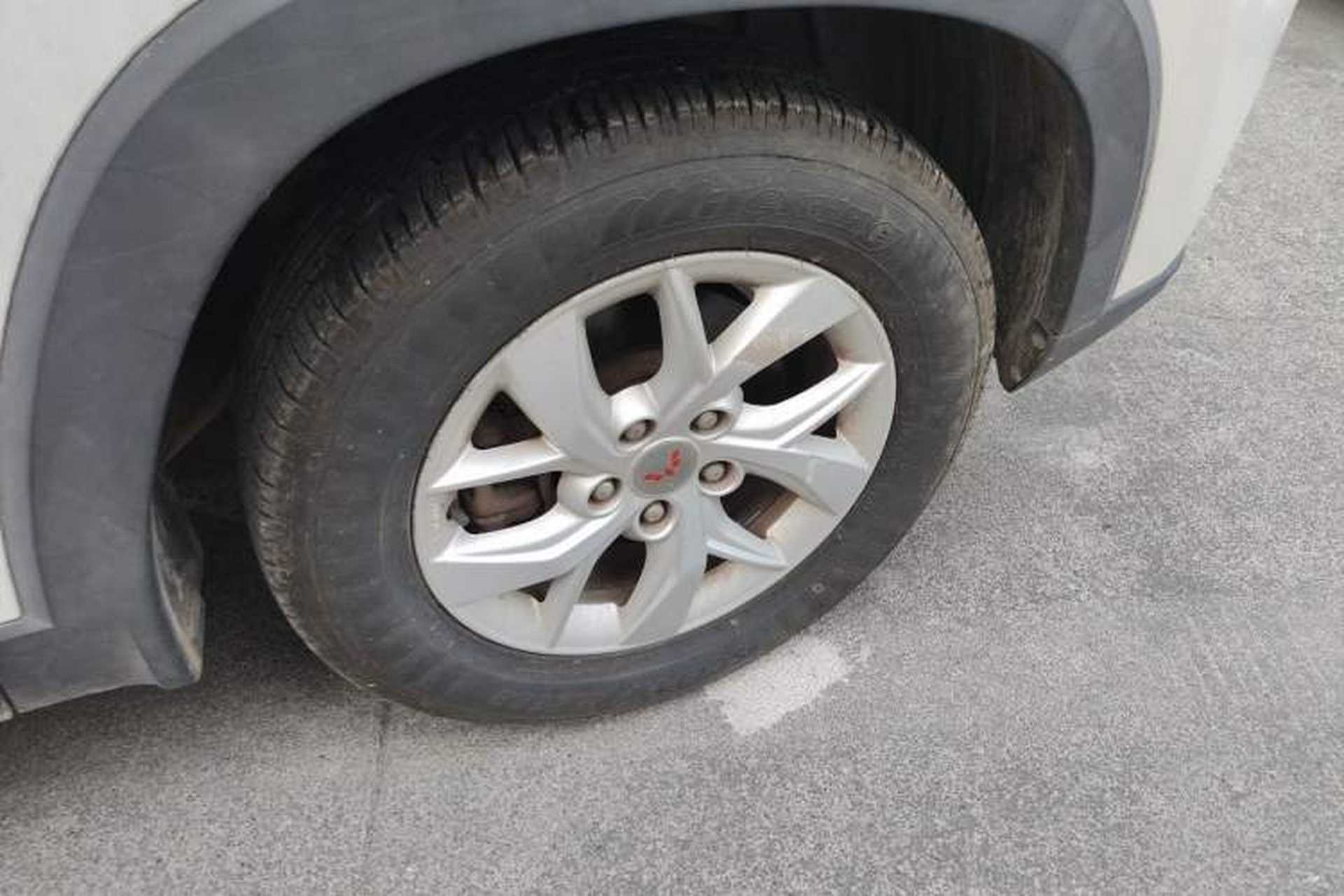 Used Wuling Hongguang S3 2018 1.5L Manual Luxury Model China V Standard Right Front Wheel Hub