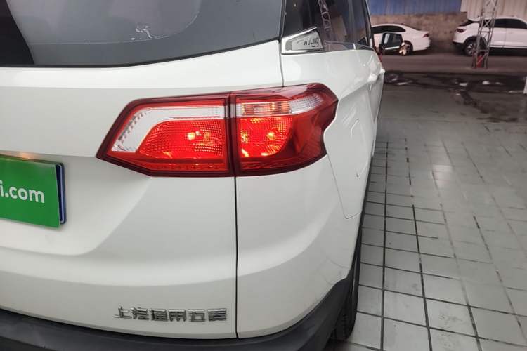 Used Wuling Hongguang S3 2018 1.5T Manual Luxury Model China V Standard Right Rear Taillight