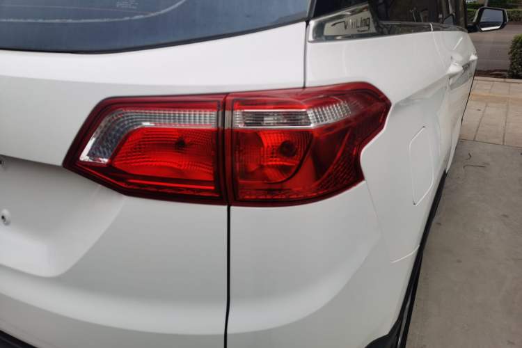 Used Wuling Hongguang S3 2018 1.5T Manual Comfort Model China V Standard Right Rear Taillight