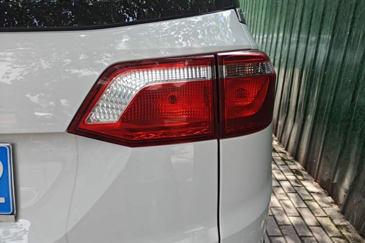 Used Wuling Hongguang S3 2018 1.5L Manual Luxury Model China V Standard Right Rear Taillight