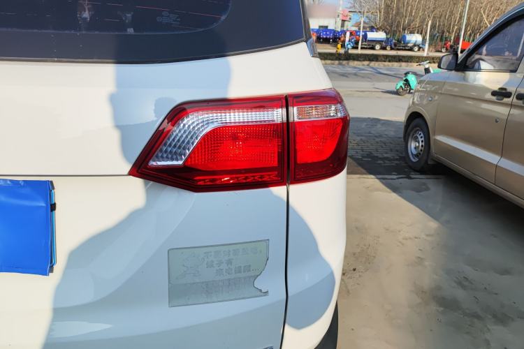 Used Wuling Hongguang S3 2018 1.5L Manual Comfort Model China V Standard Right Rear Taillight