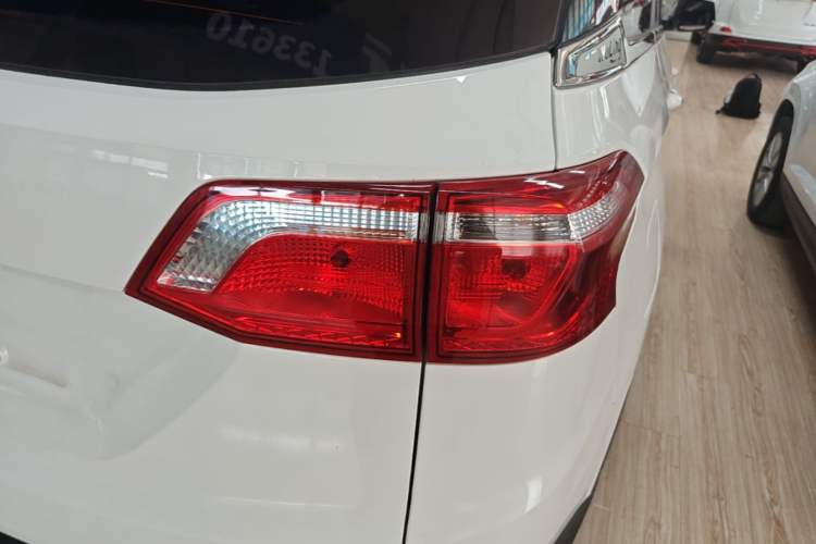 Used Wuling Hongguang S3 2018 1.5L Manual Luxury Model China V Standard Right Rear Taillight