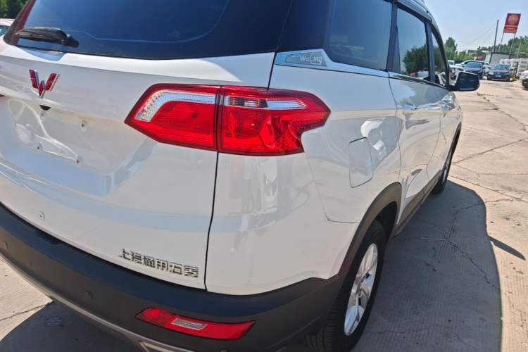 Used Wuling Hongguang S3 2018 1.5T Manual Luxury Model China V Standard Right Rear Taillight