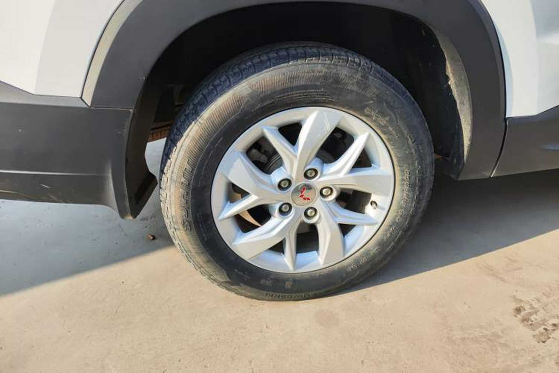 Used Wuling Hongguang S3 2018 1.5L Manual Comfort Model China V Standard Right Rear Wheel Hub