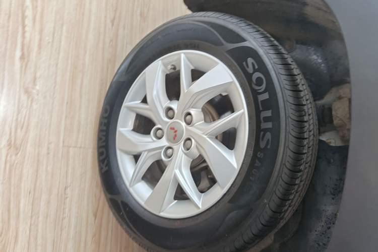 Used Wuling Hongguang S3 2018 1.5L Manual Luxury Model China V Standard Right Rear Wheel Hub