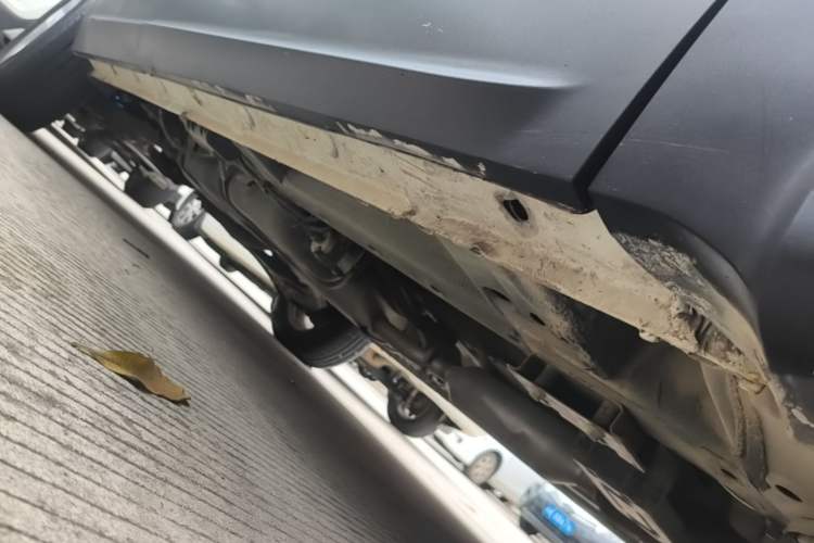 Used Wuling Hongguang S3 2018 1.5T Manual Luxury Model China V Standard Right Side Sill
