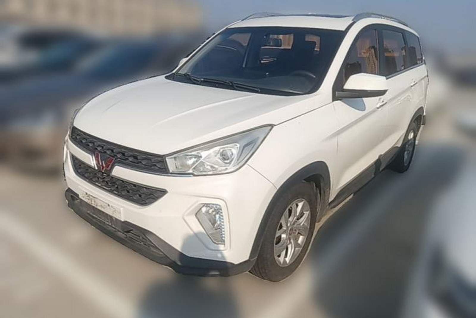 Фото Wuling с площадки
