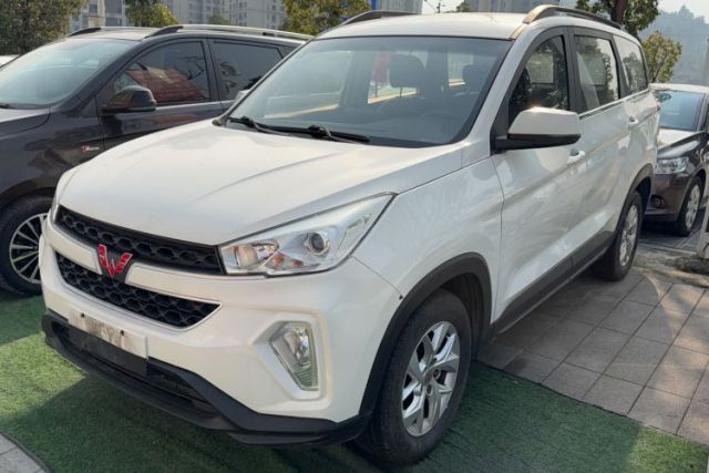 Used Wuling Hongguang S3 2018 1.5L Manual Comfort Model China V Standard