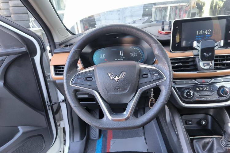 Used Wuling Hongguang S3 2018 1.5L Manual Luxury Model China V Standard Steering Wheel
