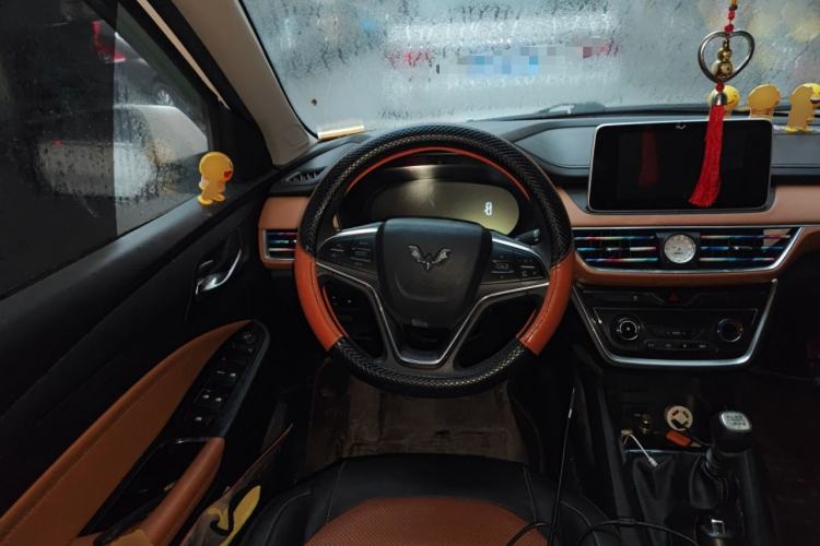 Used Wuling Hongguang S3 2018 1.5L Manual Luxury Model China V Standard Steering Wheel