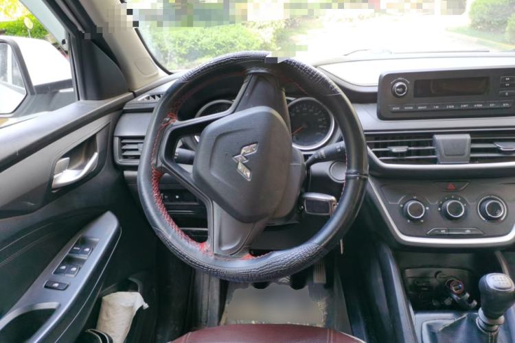 Used Wuling Hongguang S3 2018 1.5L Manual Standard Version China V Standard Steering Wheel
