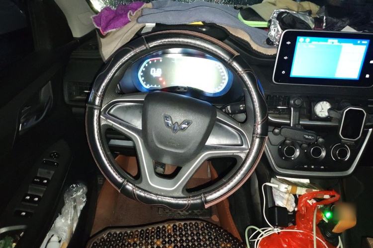 Used Wuling Hongguang S3 2018 1.5L Manual Comfort Model China V Standard Steering Wheel