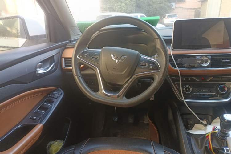 Used Wuling Hongguang S3 2018 1.5L Manual Luxury Model China V Standard Steering Wheel