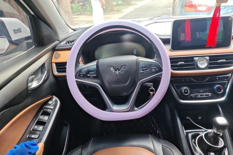 Used Wuling Hongguang S3 2018 1.5L Manual Luxury Model China V Standard Steering Wheel