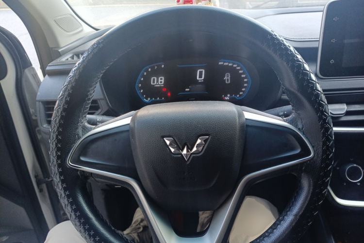 Used Wuling Hongguang S3 2018 1.5L Manual Comfort Model China V Standard Steering Wheel