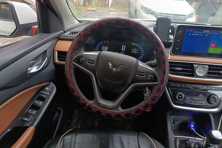Used Wuling Hongguang S3 2018 1.5L Manual Luxury Model China V Standard Steering Wheel
