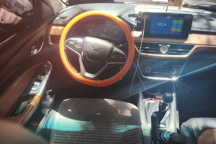 Used Wuling Hongguang S3 2018 1.5L Manual Luxury Model China V Standard Steering Wheel