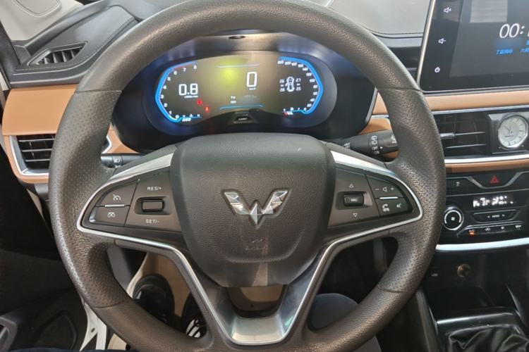 Used Wuling Hongguang S3 2018 1.5L Manual Luxury Model China V Standard Steering Wheel