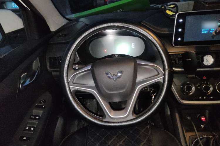 Used Wuling Hongguang S3 2018 1.5L Manual Comfort Model China V Standard Steering Wheel