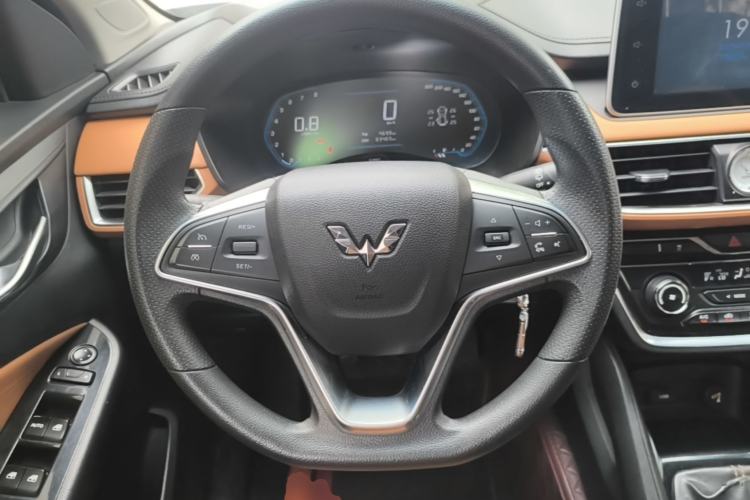 Used Wuling Hongguang S3 2018 1.5T Manual Luxury Model China V Standard Steering Wheel