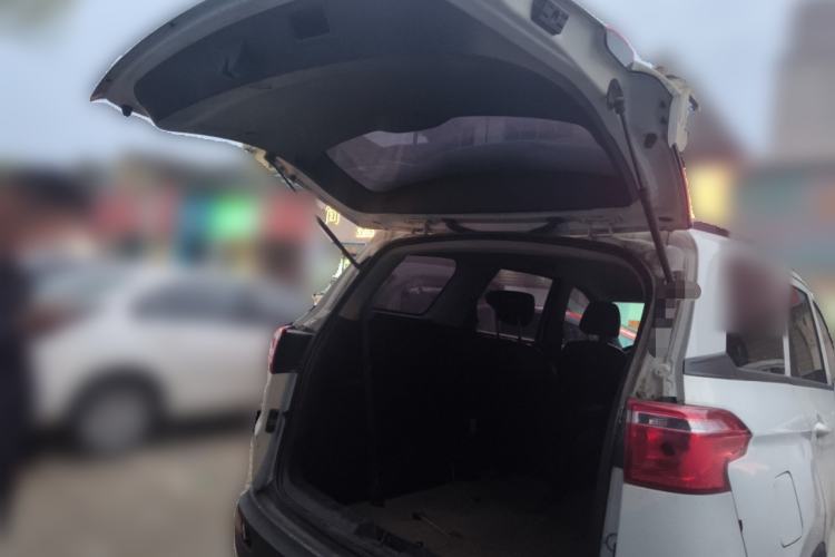 Used Wuling Hongguang S3 2018 1.5L Manual Standard Version China V Standard Trunk