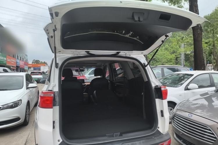 Used Wuling Hongguang S3 2018 1.5T Manual Luxury Model China V Standard Trunk
