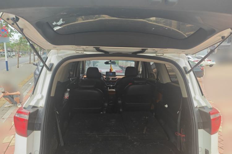 Used Wuling Hongguang S3 2018 1.5L Manual Luxury Model China V Standard Trunk