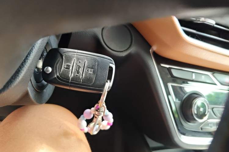 Used Wuling Hongguang S3 2018 1.5L Manual Luxury Model China V Standard Vehicle Key