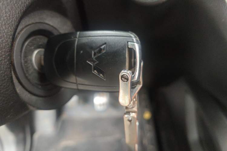 Used Wuling Hongguang S3 2018 1.5T Manual Comfort Model China V Standard Vehicle Key