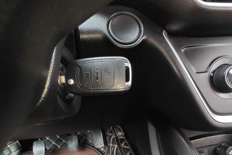 Used Wuling Hongguang S3 2018 1.5L Manual Comfort Model China V Standard Vehicle Key