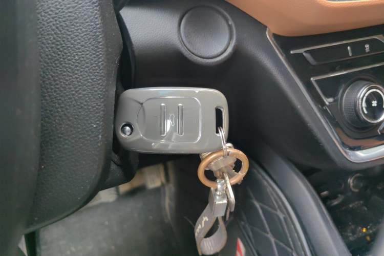 Used Wuling Hongguang S3 2018 1.5L Manual Luxury Model China V Standard Vehicle Key