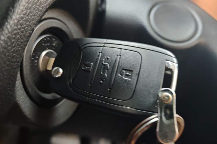 Used Wuling Hongguang S3 2018 1.5L Manual Luxury Model China V Standard Vehicle Key