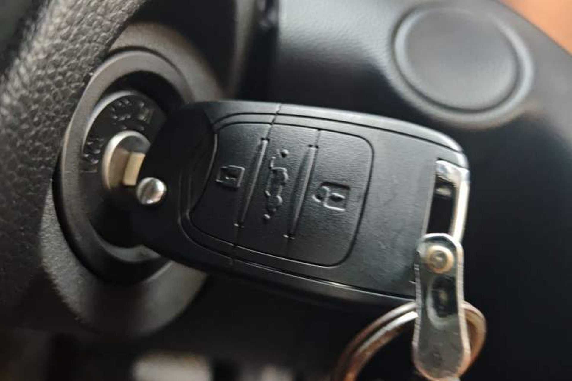 Used Wuling Hongguang S3 2018 1.5L Manual Luxury Model China V Standard Vehicle Key