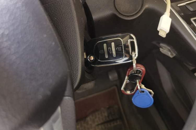 Used Wuling Hongguang S3 2018 1.5L Manual Luxury Model China V Standard Vehicle Key