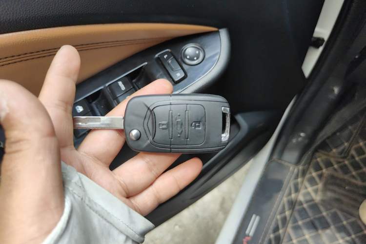 Used Wuling Hongguang S3 2018 1.5L Manual Luxury Model China V Standard Vehicle Key