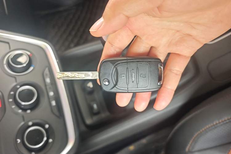 Used Wuling Hongguang S3 2018 1.5L Manual Comfort Model China V Standard Vehicle Key