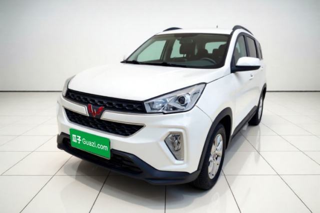 Ojetý Wuling Hongguang S3 2018 1.5L Manual Comfort Model China V Standard
