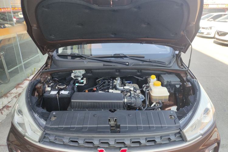 Used Wuling Hongguang S3 2019 1.5T Manual Comfort Edition China VI Standard Engine Bay