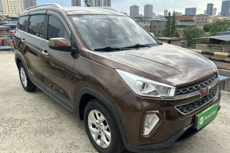 Used Wuling Hongguang S3 2019 1.5L Manual Luxury Model China VI Standard Exterior 2