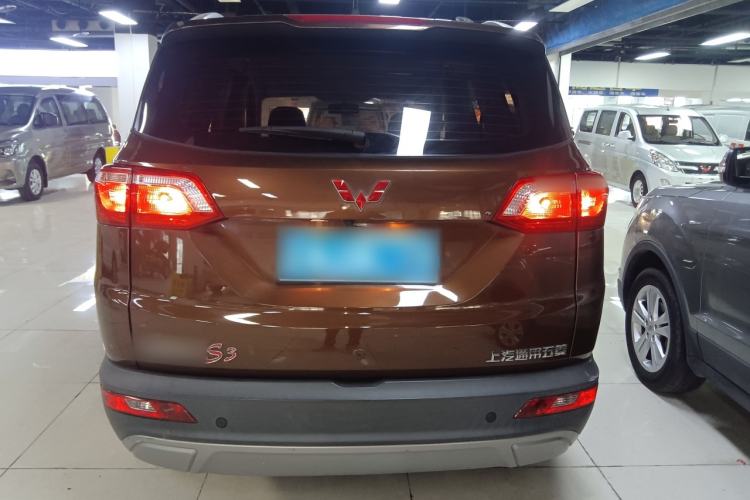 Used Wuling Hongguang S3 2019 1.5L Manual Luxury Model China VI Standard Exterior 4