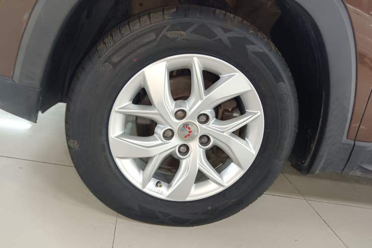 Used Wuling Hongguang S3 2019 1.5L Manual Luxury Model China VI Standard Exterior 7