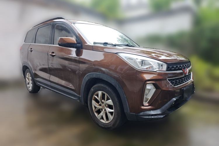 Used Wuling Hongguang S3 2019 1.5L Manual Comfort Model China VI Standard Front Right 45 Deg