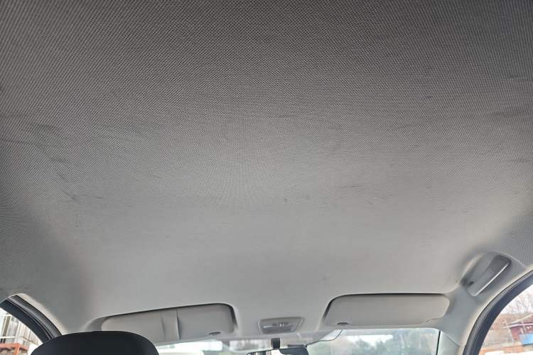 Used Wuling Hongguang S3 2019 1.5L Manual Standard Version China VI Standard Headliner
