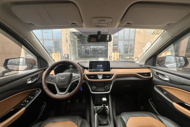 Used Wuling Hongguang S3 2019 1.5L Manual Luxury Model China VI Standard Interior 10