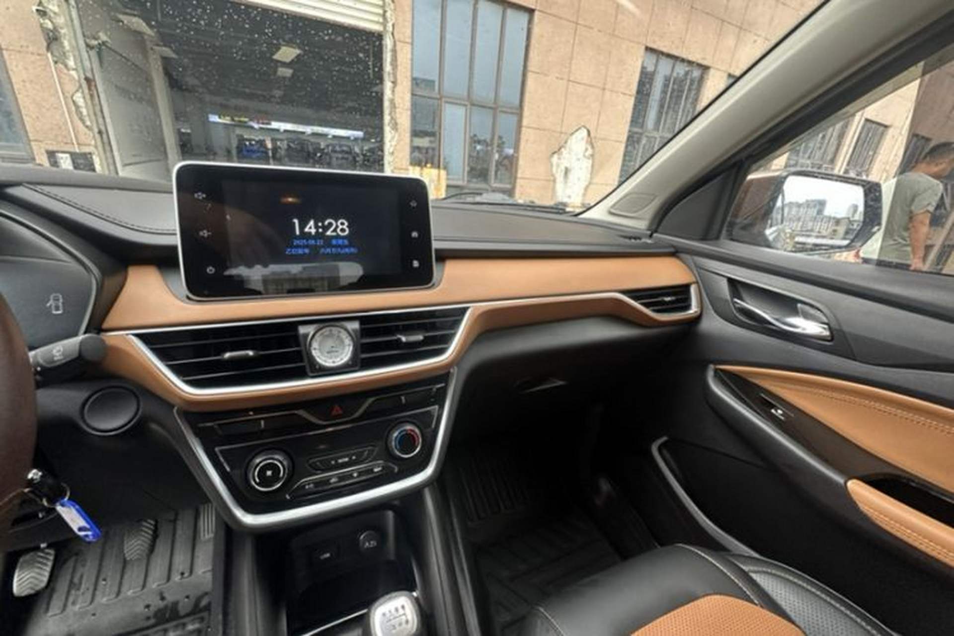 Used Wuling Hongguang S3 2019 1.5L Manual Luxury Model China VI Standard Interior 13